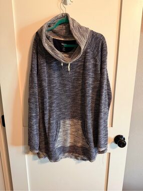 Kensie Navy and Cream Marled Cowl Neck Pocket Sweater